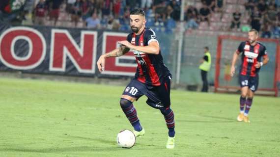  Mattia Vitale centrocampista Crotone: "Da un punto di vista mentale era importante superare il Potenza in classifica"