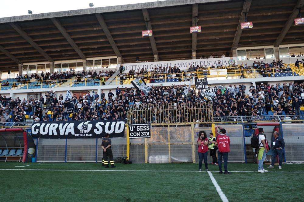 Reggina, che tonfo!