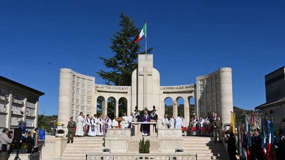 2 novembre, cerimonia in onore ai caduti presso il Sacrario Militare del Monumento Monumentale di Potenza