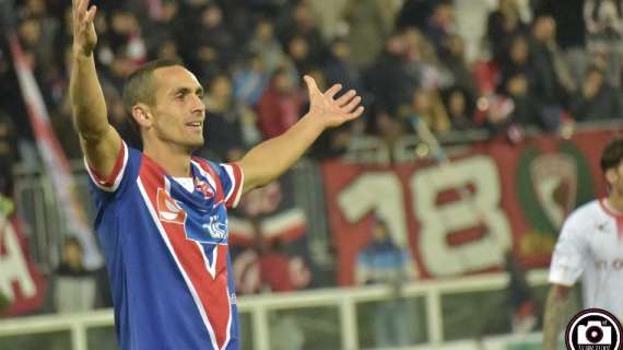Il Cerignola insidia il Taranto per un attaccante argentino...