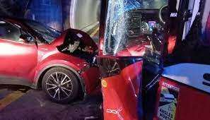  Scontro tra bus e auto sul raccordo autostradale Potenza-Sicignano: 2 morti