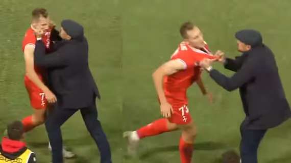 Follia Clotet! L'allenatore della Triestina aggredisce un suo calciatore dopo l'espulsione