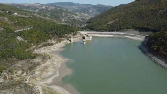 Crisi idrica, la Camastra scende sotto il milione di metri cubi d'acqua