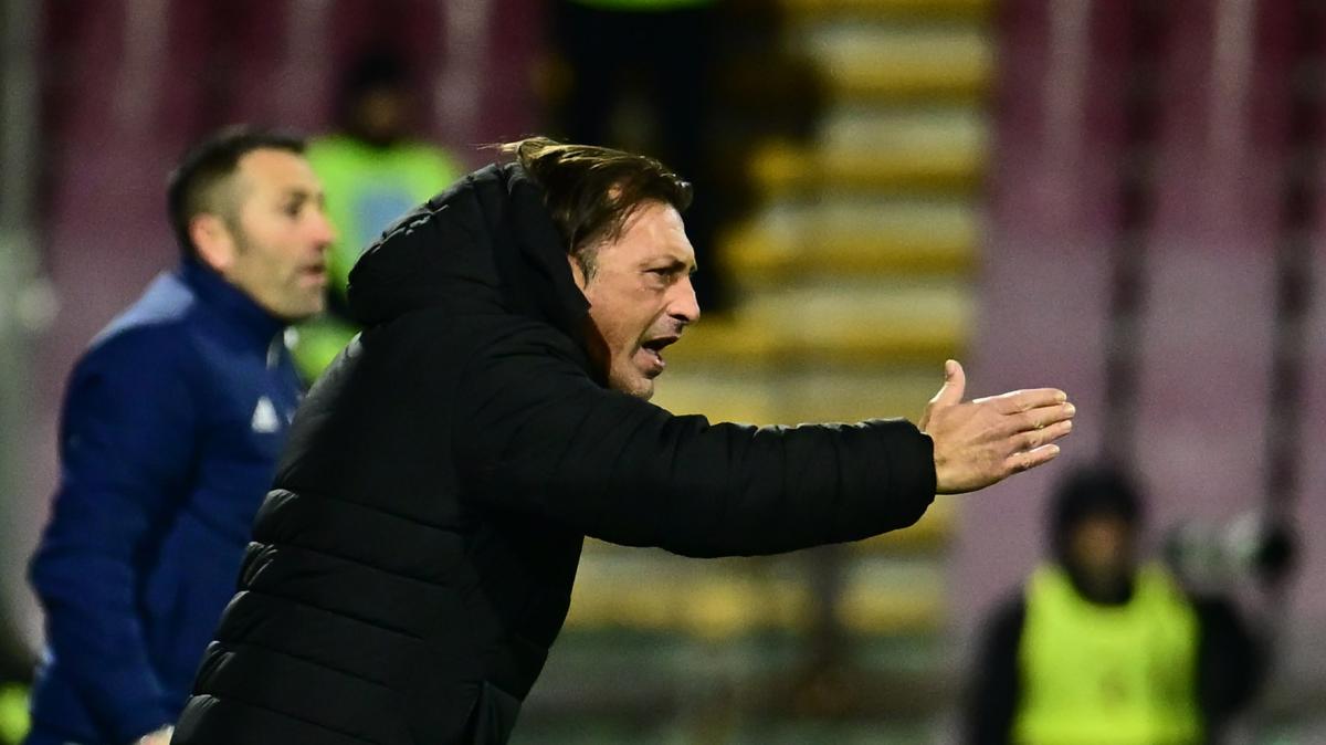 Ufficiale: Giuseppe Raffaele non è più l'allenatore della Salernitana
