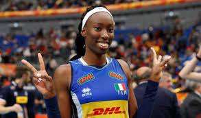Paola Enogu choc lascia la Nazionale di volley: "Mi hanno chiesto se fossi italiana"