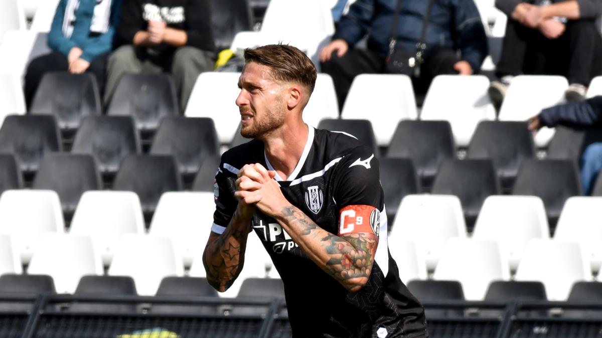 L'agente De Rosa: "Caturano resta a Catania, fake news l'interessamento del Cerignola"