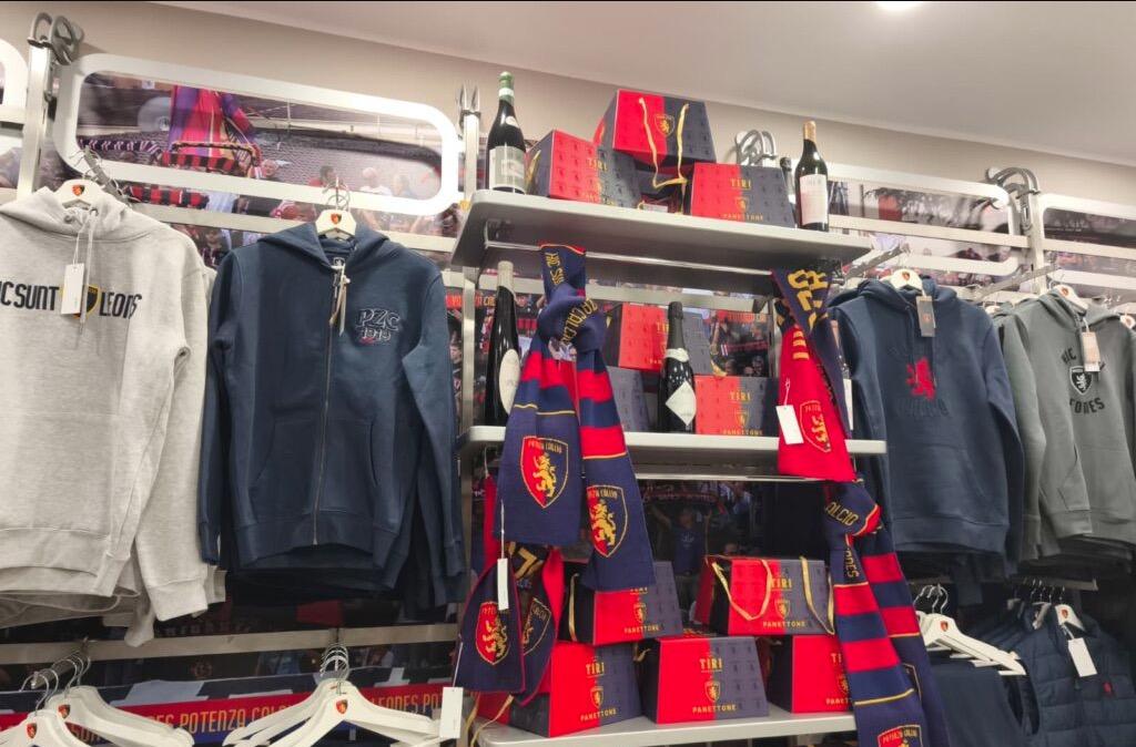 Inaugurato il nuovo Potenza Calcio Store nel Centro Storico