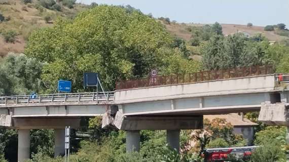Cede un pilone sul vecchio tracciato Potenza-Tiera: sospesa la tratta ferroviaria per Foggia