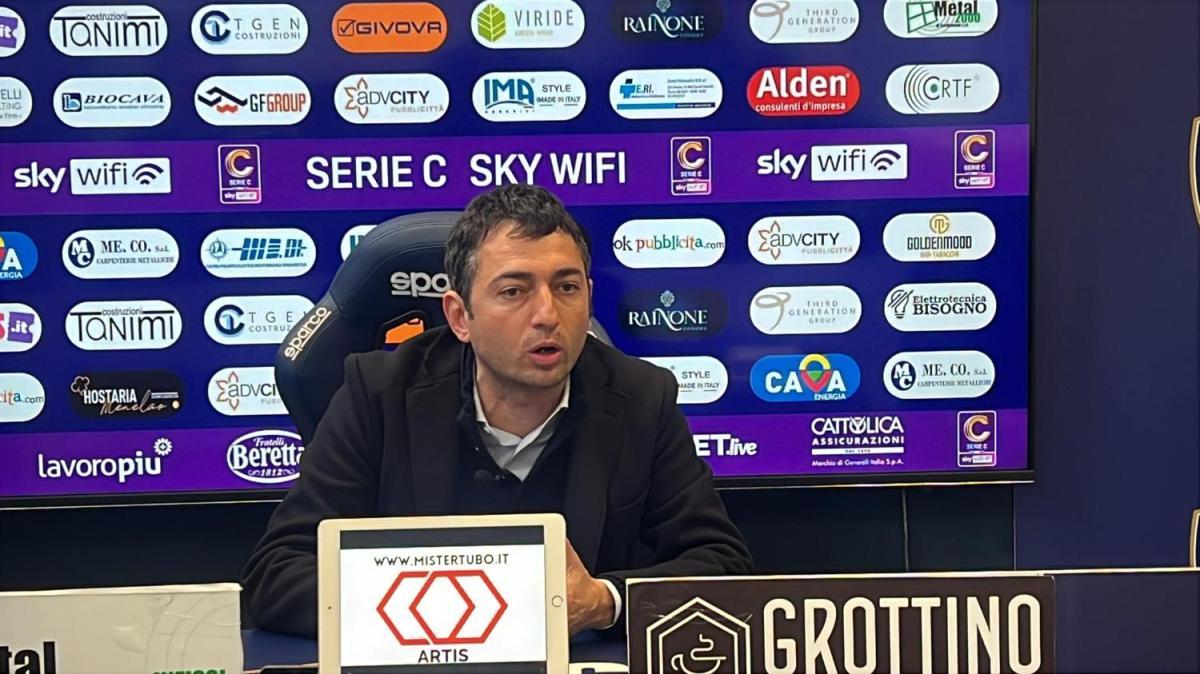 Foggia, Casillo al veleno: "Foggia va rispettata, si è superato il limite. Chiediamo equilibrio"