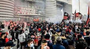 Milan-Inter, tifoserie quasi a contatto a San Siro: tensione e normative anti Covid violate