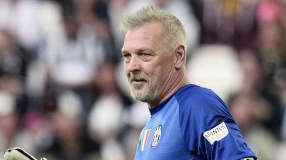 Malore per Stefano Tacconi, l'ex portiere della Juventus e della Nazionale è ricoverato in prognosi riservata