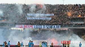A Lecce ribellione e contestazione nei confonti della Lega Serie A