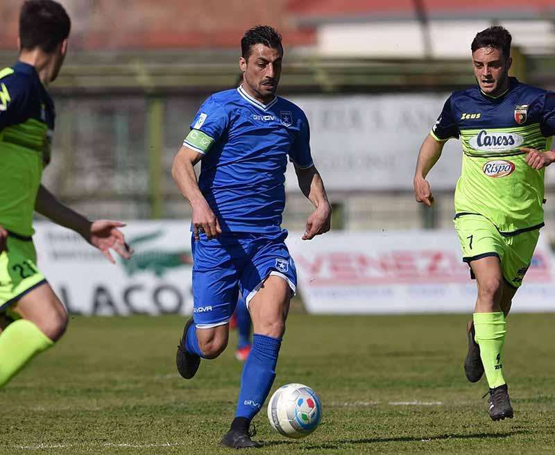 Dopo otto anni il capitano della Paganese Scarpa lascia il club liguorino e si accasa in Eccellenza
