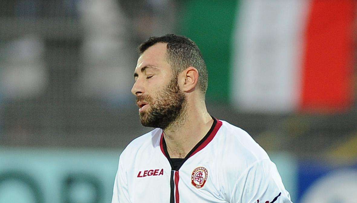 Bomber Vantaggiato spinge un compagno contro l’arbitro: squalificato quattro mesi!