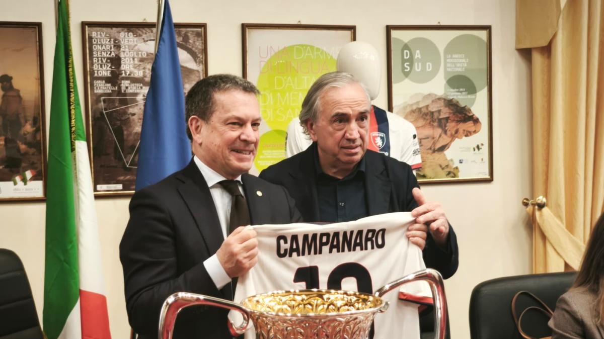 Il Potenza fa tappa alla Prefettura di Potenza