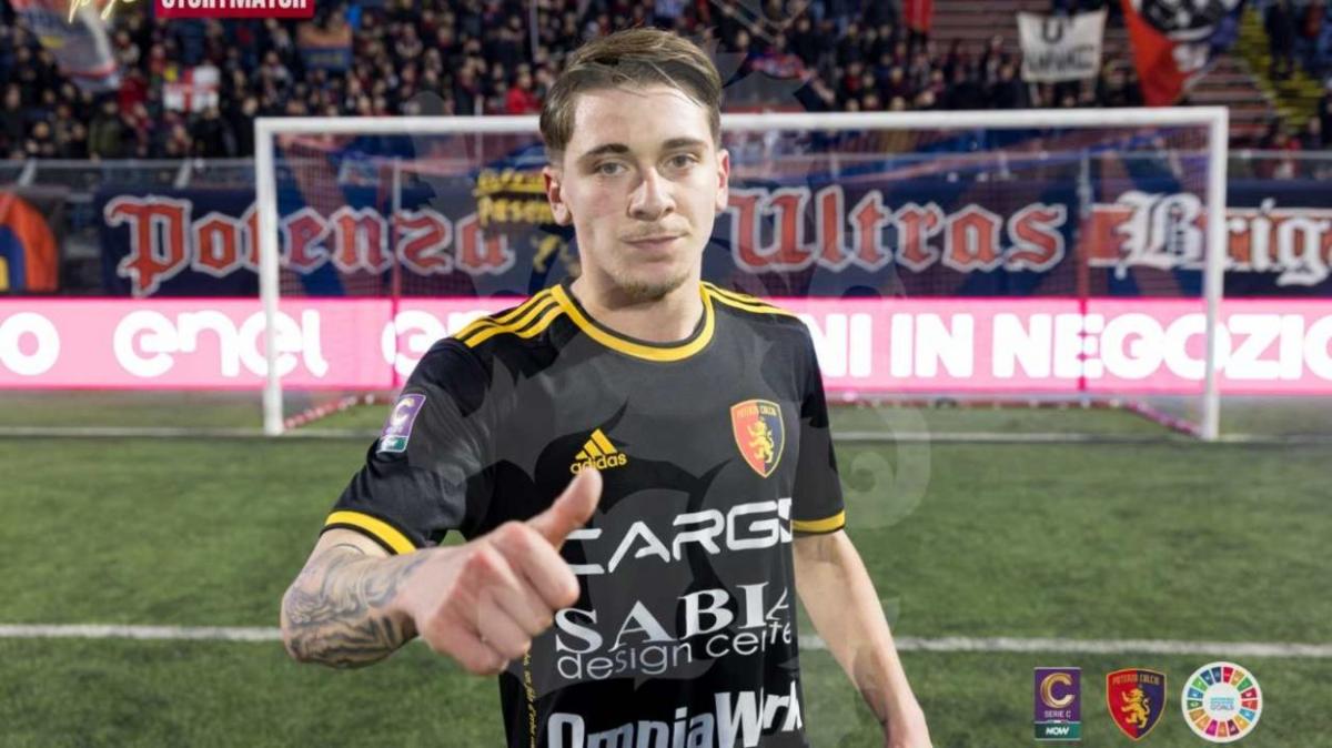 Potenza, l'entusiasmo di Mazzeo: "Do sempre il 200% per il Potenza, voglio regalare la Coppa ai tifosi"