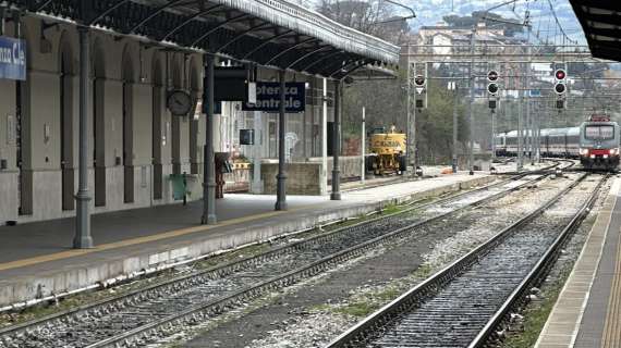 Da domani si ritorna a viaggiare in treno sulla linea Battipaglia-Potenza-Taranto