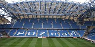 Tifosi del Lech Poznan disertano lo stadio: "Fermiamo l'islamizzazione".