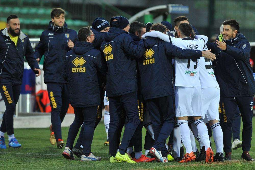 Serie B, inchiesta su Spezia-Parma: sms sospetti...