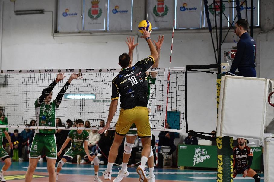 Grande volley a Sorrento, la Rinascita Lagonegro cede solo al tie-break (3-2)