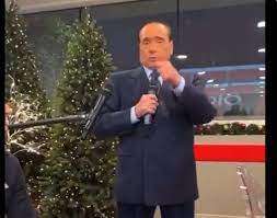 Berlusconi Show alla cena di Natale del Monza: "Se vincete contro Juventus o Milan faccio arrivare negli spogliatoi un pullman di troie"