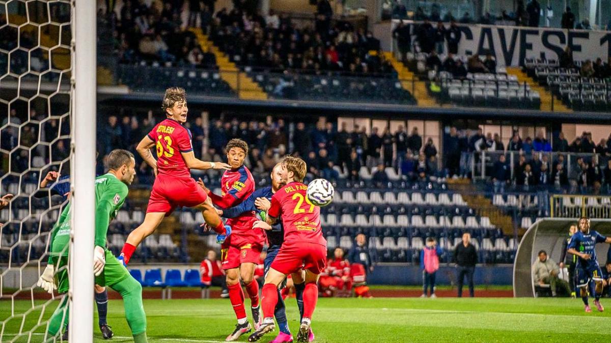 Picerno battuto al “Simonetta Lamberti”: la Cavese vince 2-0 e sorpassa i lucani!