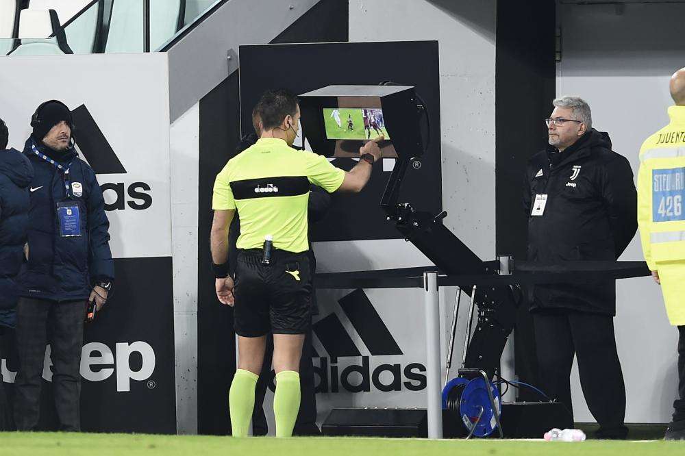 Var addio, ecco il trucco per tornare agli “aiutini”...