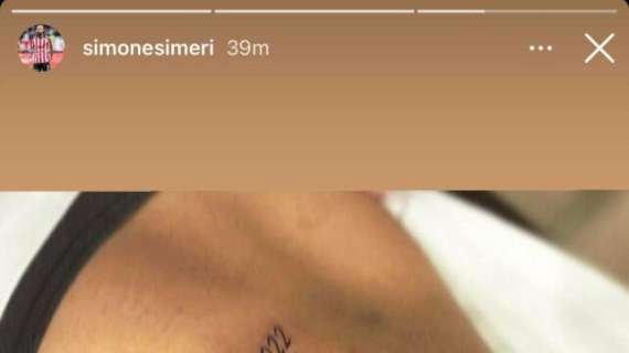 L'ex attaccante del Potenza Simeri si tatua le promozioni con il Bari sulla pelle