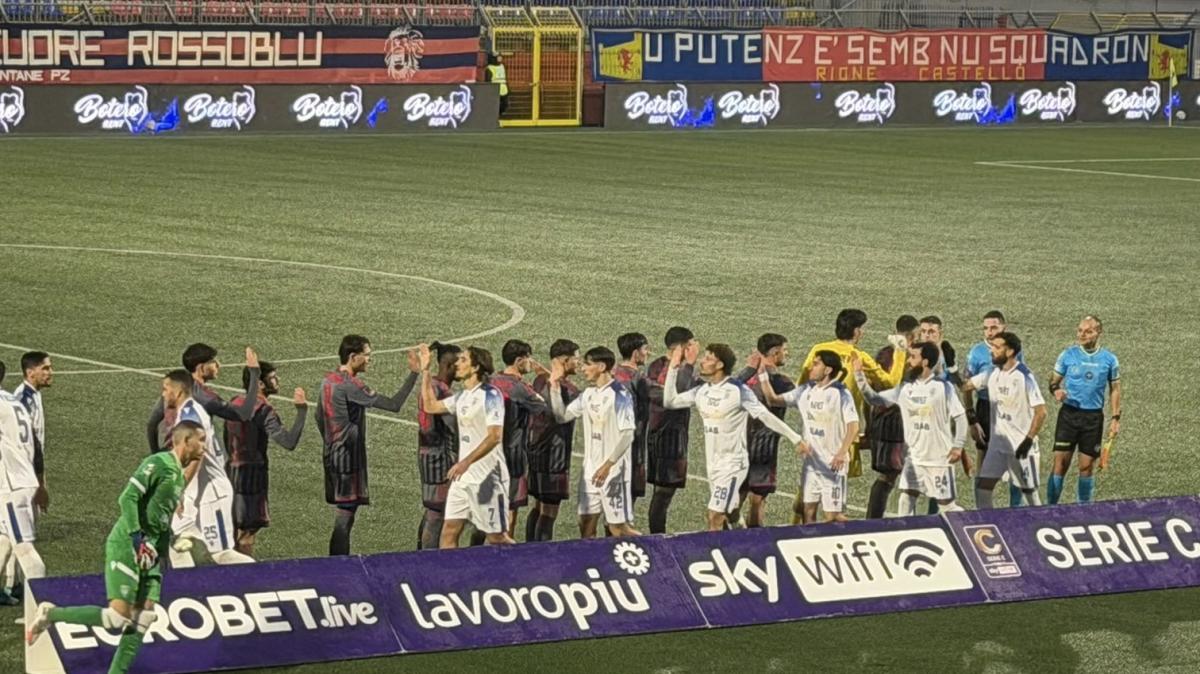 Potenza-Siracusa 2-2: finale amarissimo al "Viviani" la beffa arriva al 102'!