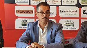 Longo allenatore Picerno: "A Messina abbiamo vinto una gara importante ma a me piace giocare a calcio e non a rugby"