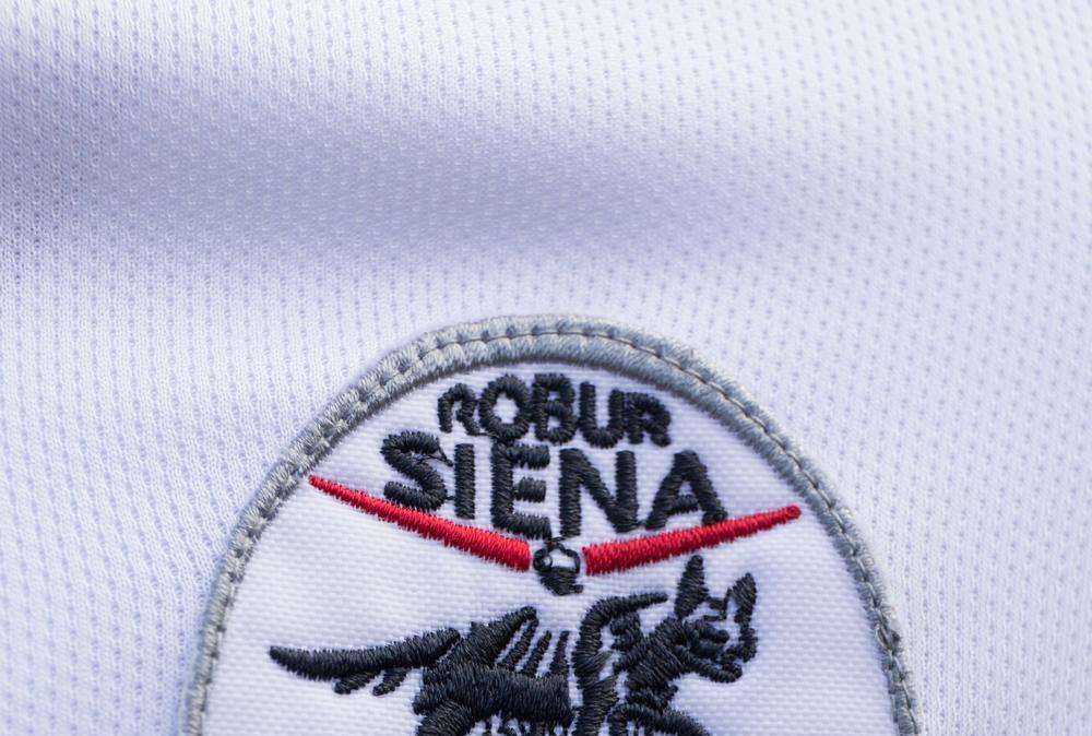Serie C, problemi in casa Siena...lo staff tecnico bianco-nero allontanato dall'albergo