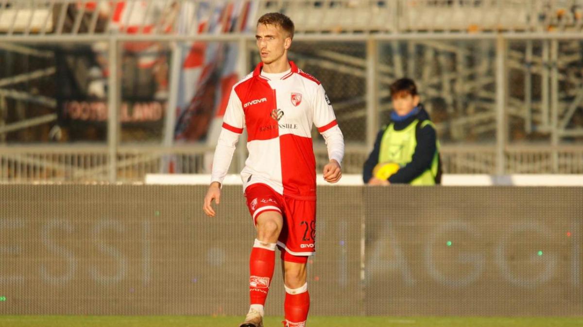 È sempre calciomercato: La Salernitana dopo la pesante debacle di Benevento ufficializza un nuovo difensore!