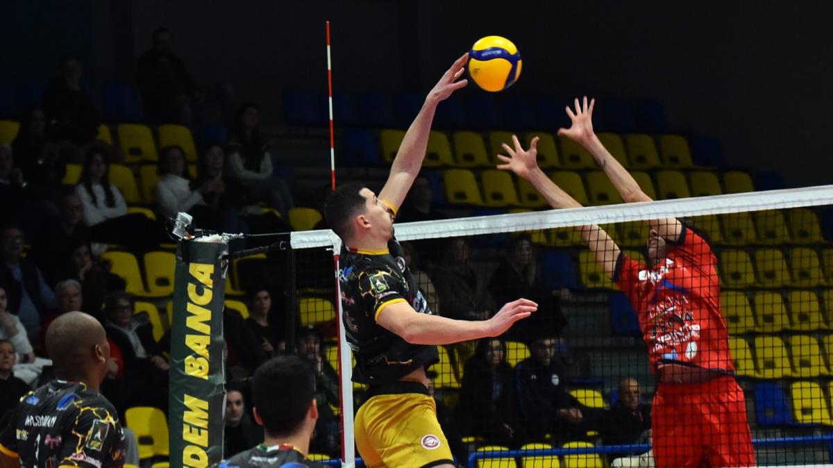 Volley A2, Rinascita Lagonegro lotta e mostra carattere ma è sconfitta a Taranto