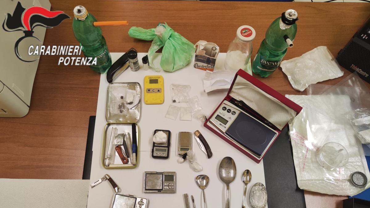 Carabinieri di Acerenza, operazione antidroga: un arresto e una denuncia