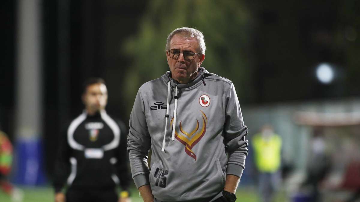 Mister Franco Fabiano chiede attenzione alla sua Turris: "Il Foggia ha dei buoni calciatori come il Potenza"