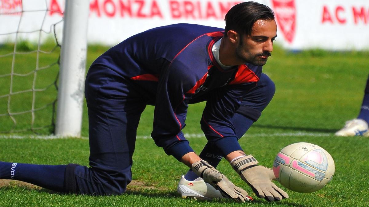 Lutto Nel Mondo Del Calcio E Morto L Ex Portiere Di Reggina E Catanzaro Daniel Leone