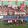 Il primo "abbraccio" stagionale tra Curva e squadra: il video della Reggina