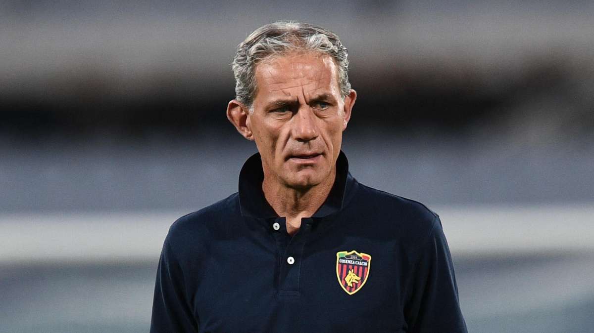 Cosenza, Zaffaroni realista: "Ci sarà da soffrire, attendiamo nuovi colpi dal mercato"
