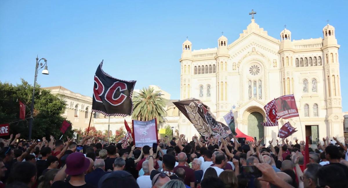 REGGINA: NON C’È PIÙ NULLA DA PERDERE, BASTA SOLO VINCERE