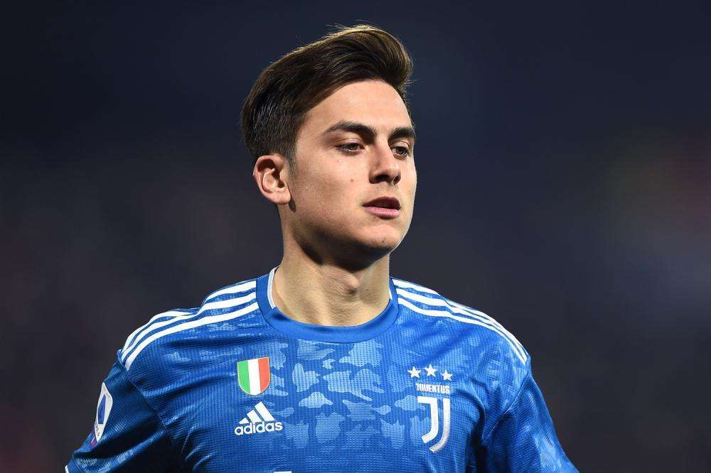 E c'è chi parla di "liberare tutti": calciatore del Torino positivo al Covid, Dybala è guarito