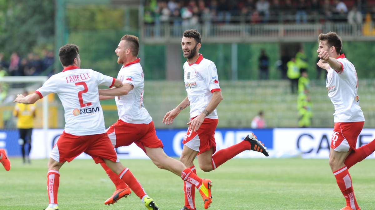 SERIE B - Oggi semifinali playoff. Bari e Latina per il sogno, Modena e Cesena per tornare in A...lto