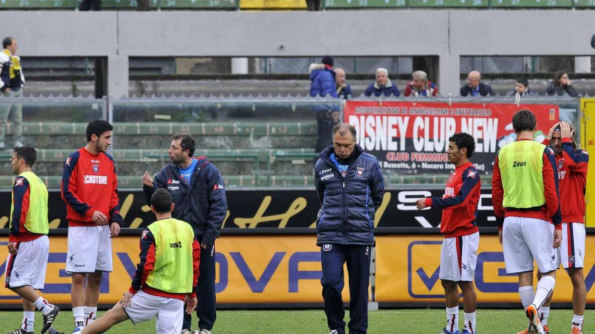 CROTONE - Ligi carica l'ambiente: «Con la Reggina per chiudere il discorso salvezza»