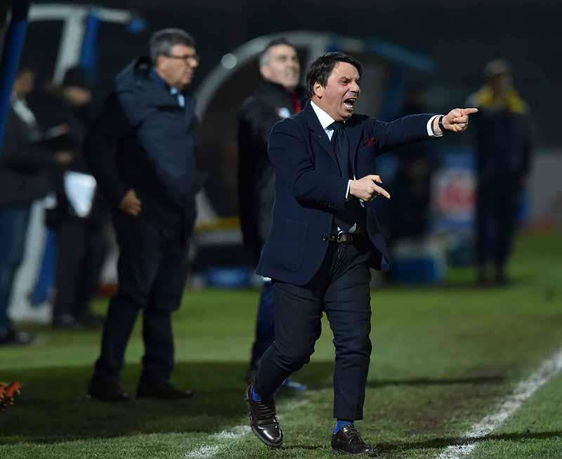 VERSO RIETI-REGGINA - Capuano chiama i tifosi: "Abbiamo bisogno della nostra gente, domenica sarà un'altra battaglia"