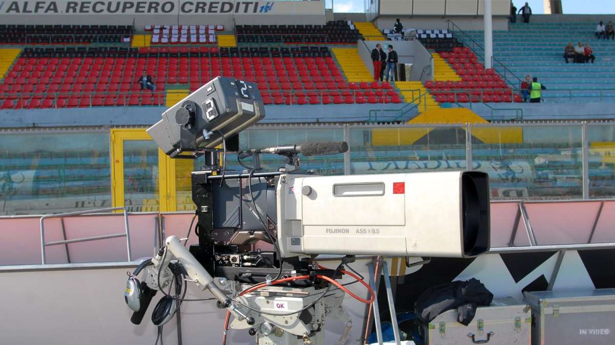 DIRITTI TV - Serie B a Sky e Mediaset fino al 2015