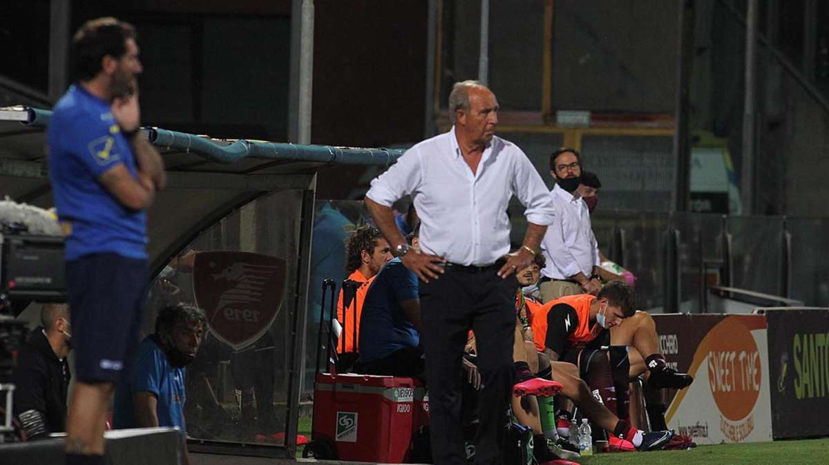 SERIE B, Salernitana, Ventura saluta dopo l'addio ai playoff