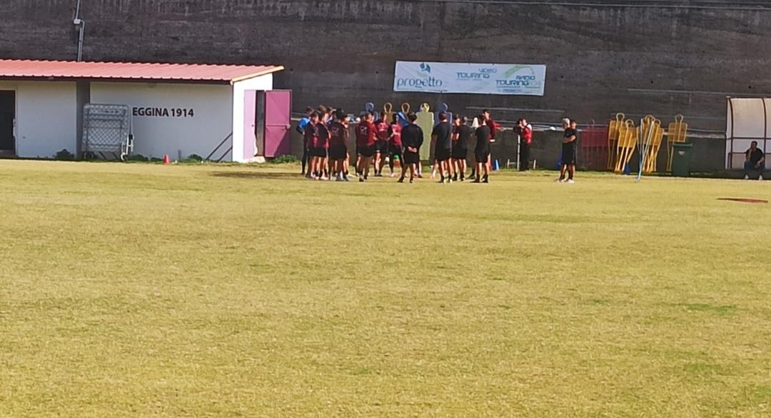 Reggina, squadra in campo per la prima seduta con mister Torrisi