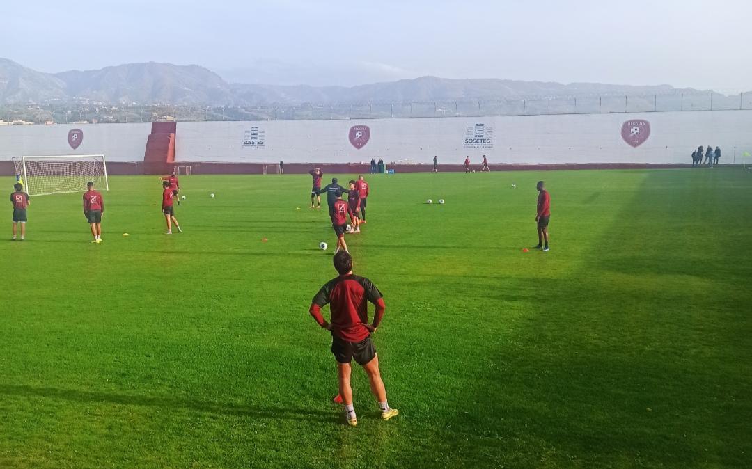 Reggina, primo allenamento settimanale: torna in gruppo Verduci