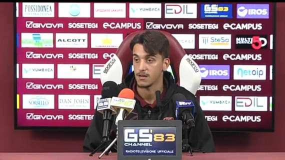 Reggina-Acireale, Mariano in sala stampa: "Contento della mia prestazione"