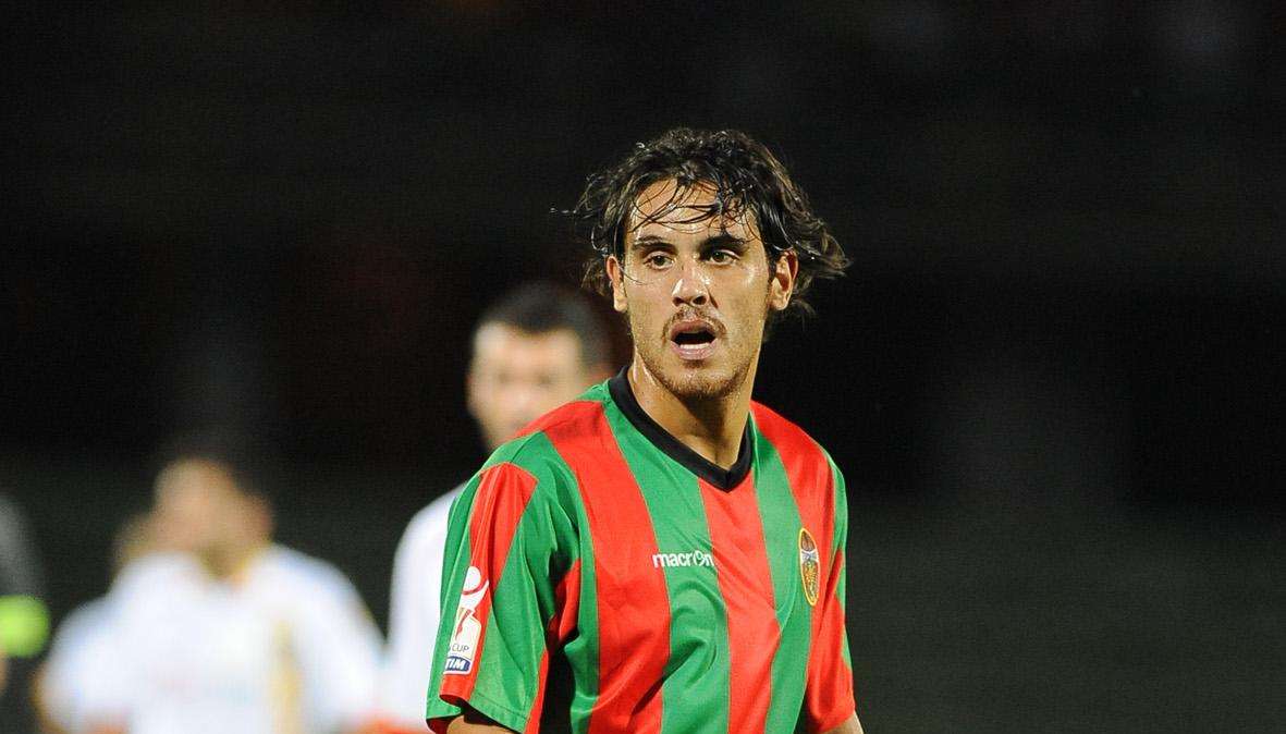 EX AMARANTO - Nicolas Viola, rosso esagerato