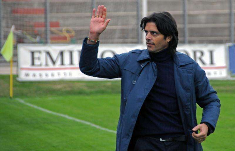 Mondo del calcio piange la scomparsa di mister Cosco